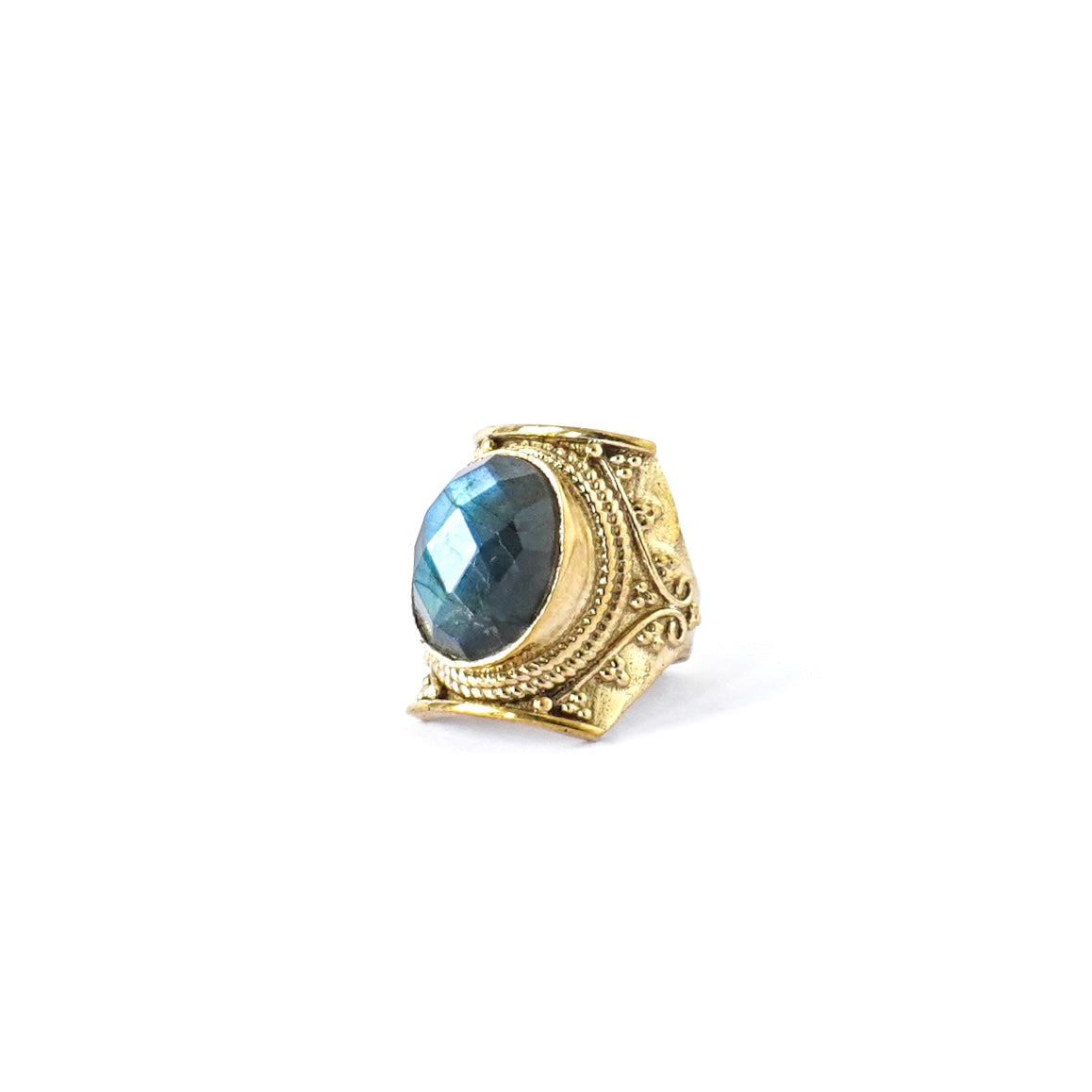 Vibhuti Ring